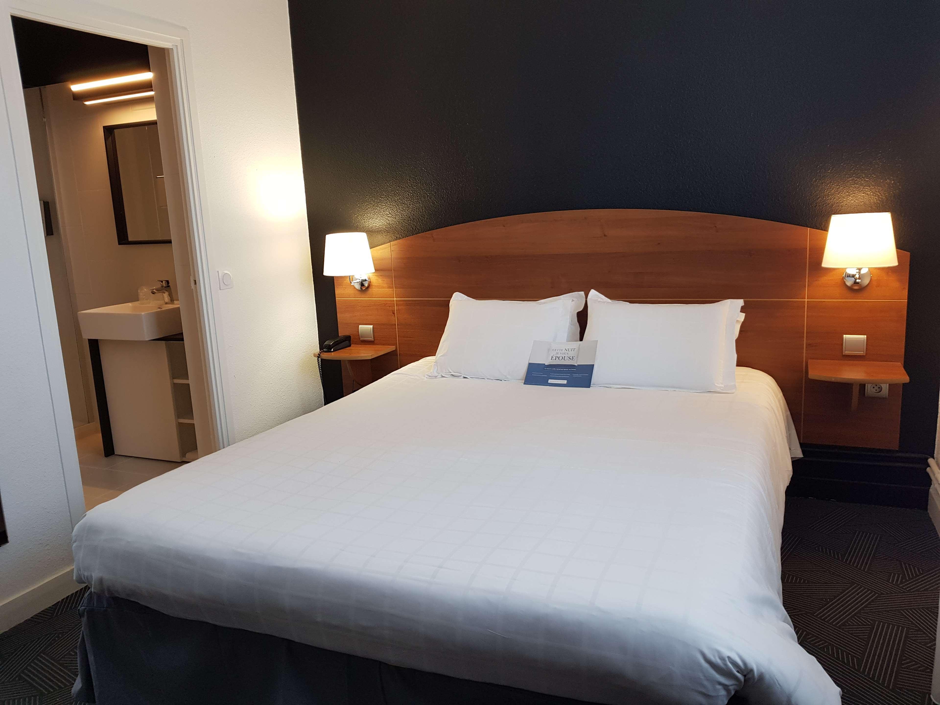 Kyriad Hotel Clermont Ferrand Centre Экстерьер фото