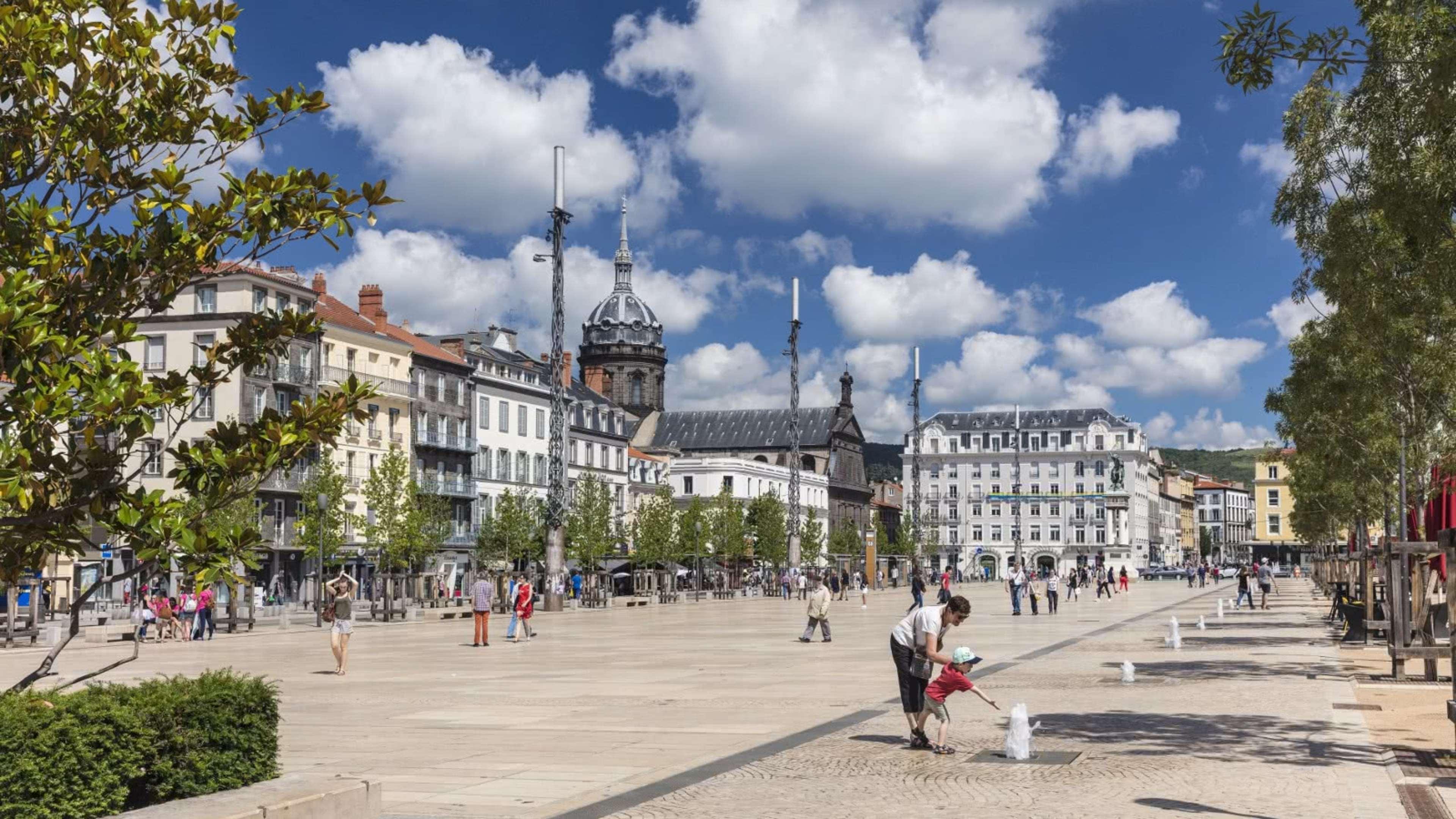 Kyriad Hotel Clermont Ferrand Centre Экстерьер фото