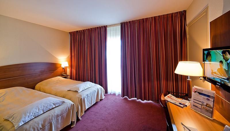 Kyriad Hotel Clermont Ferrand Centre Экстерьер фото